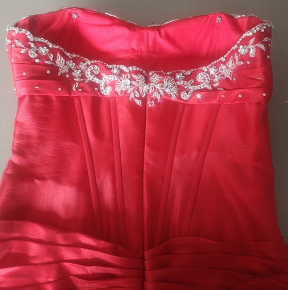 Prom dress - Picture 4 of 10